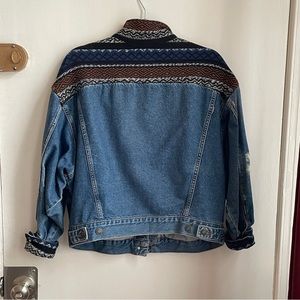 SOLD Distressed embroidered western denim jacket- sz 4 oversized fit